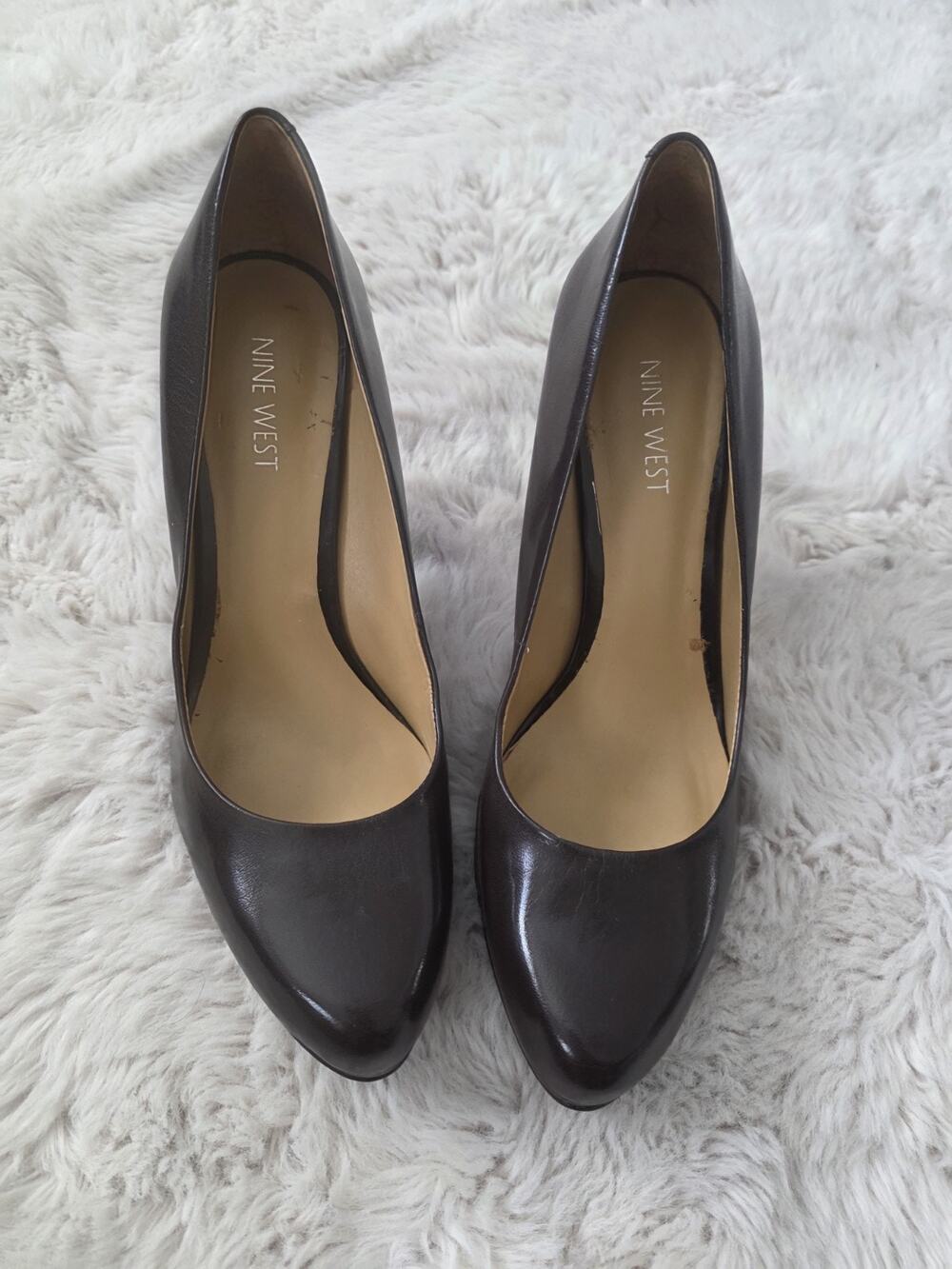 Nine West DK Tartufo Leather Pump Sz 8